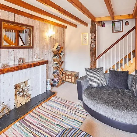 Host & - Oldcorn Apartment *